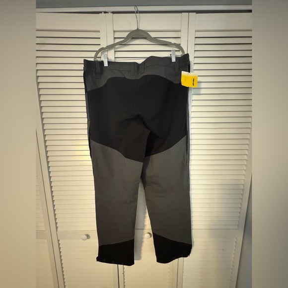 SKI-DOO GARAGE MULTI-PANTS  in Large New with Tags - Picture 5 of 8